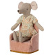 Fauteuil en velours rose pour souris Maileg